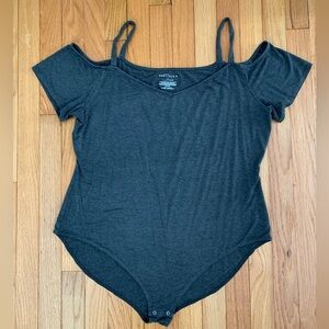 Boutique + Cold Shoulder Bodysuit ~ Size 2X ~ Gray with snap crotch ~ SOFT!